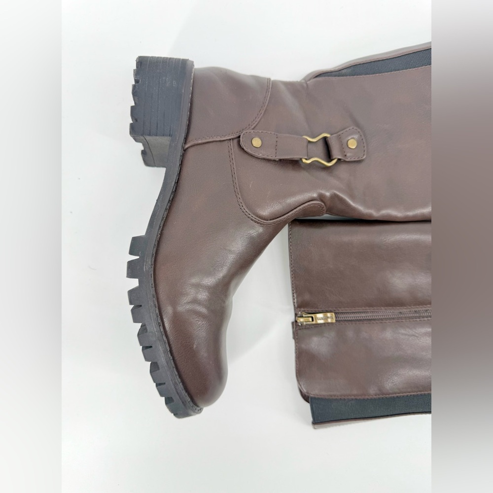 Elegant Brown Riding Boots - Picture 2 of 6